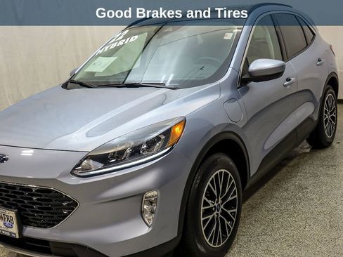 Used 2022 Ford Escape SEL w/ Technology Package image 4