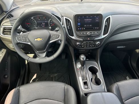 Used 2020 Chevrolet Equinox Premier image 24