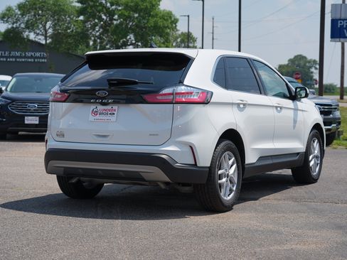 Used 2023 Ford Edge SEL w/ Convenience Package AWD/4WD image 3