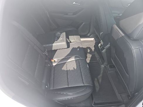 New 2026 Chevrolet Equinox LT w/ Convenience Package II image 25