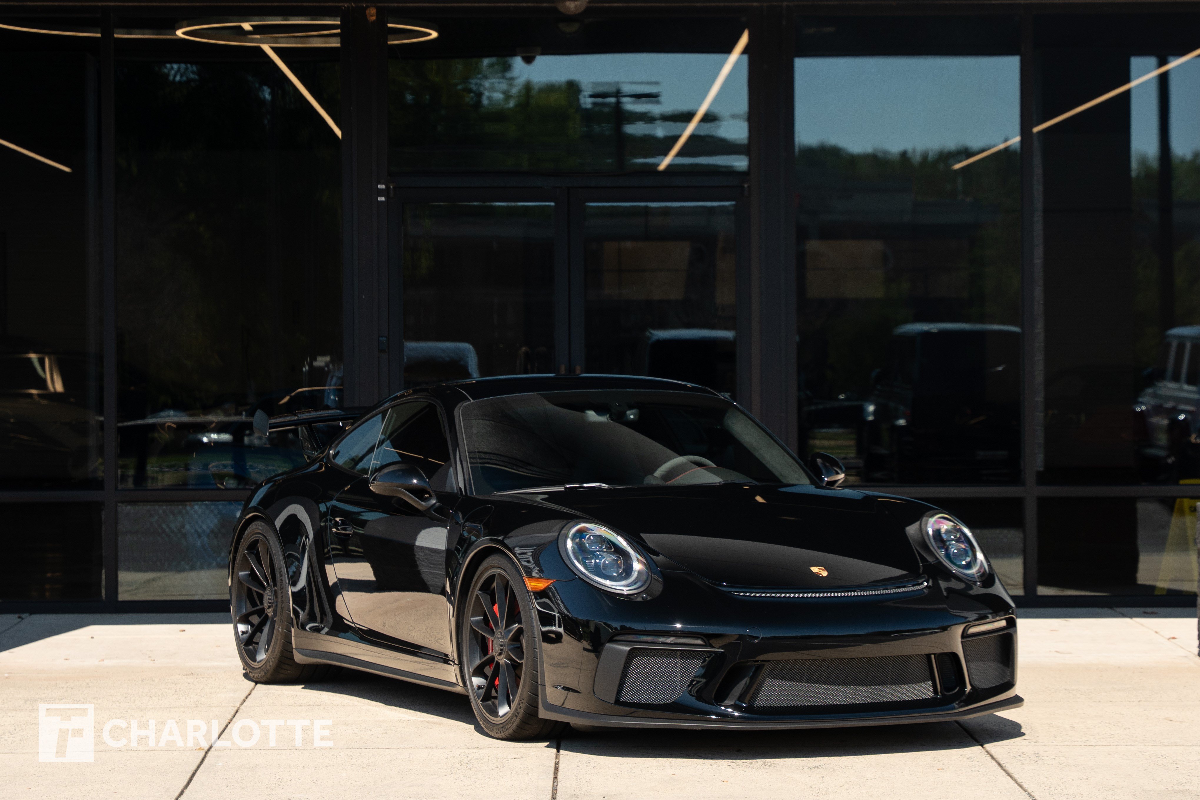 Used 2018 Porsche 911 GT3 RWD image 2