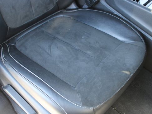 Used 2022 Jeep Grand Cherokee L Altitude image 28