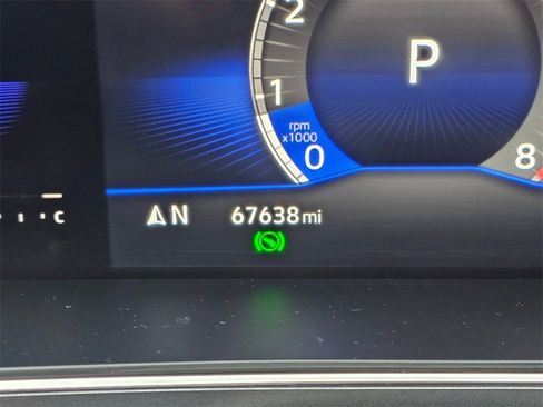 Used 2022 Volkswagen Tiguan SE image 19