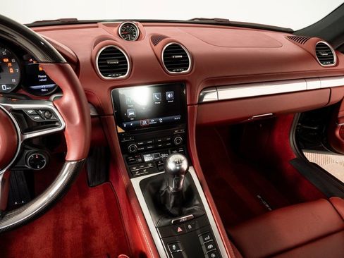 Certified 2024 Porsche 718 Cayman image 13