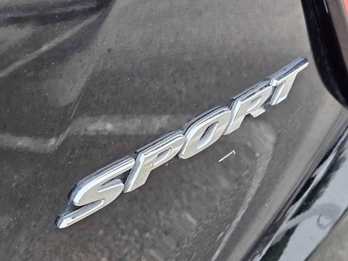 Used 2019 Honda HR-V Sport image 12