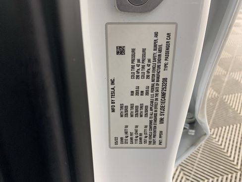 Used 2022 Tesla Model 3 Performance image 10