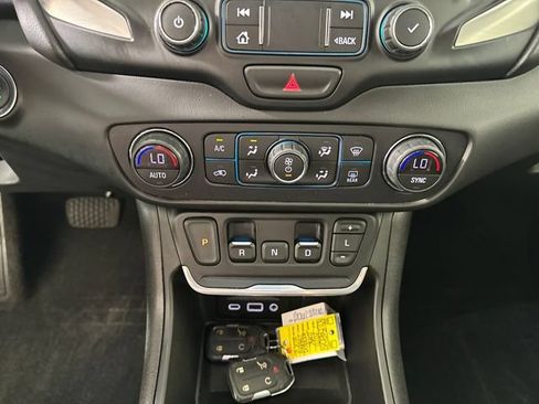 Used 2020 GMC Terrain SLT w/ Preferred Package AWD/4WD image 27