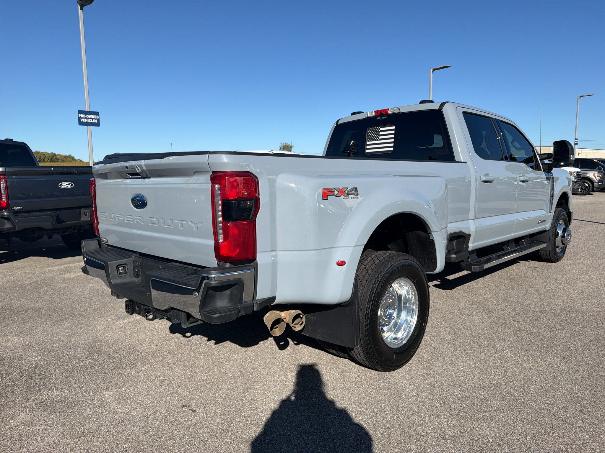 Used 2025 Ford F350 Lariat w/ FX4 Off-Road Package AWD/4WD image 5