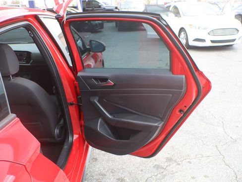 Used 2020 Volkswagen Jetta GLI FWD image 11
