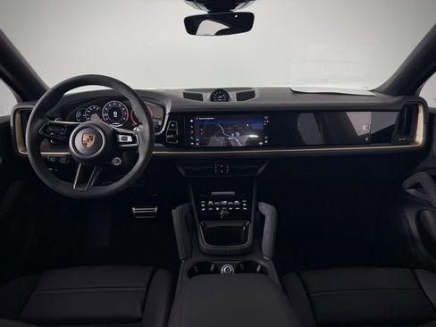 New 2026 Porsche Cayenne image 22