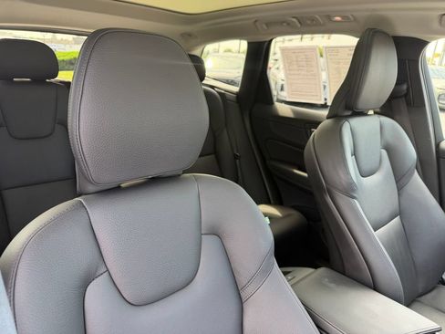 Used 2024 Volvo XC60 B5 Plus w/ Protection Package Premier AWD/4WD image 16