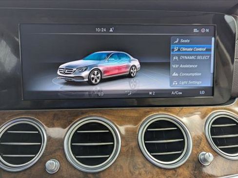 Used 2017 Mercedes-Benz E 300 image 32