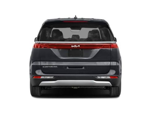 Used 2024 Kia Carnival LX FWD image 8