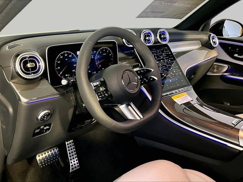 New 2026 Mercedes-Benz GLC 300 4MATIC image 9