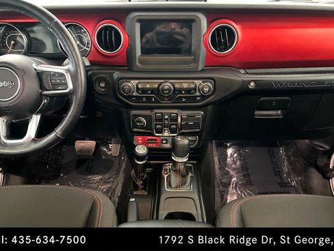Used 2019 Jeep Wrangler Unlimited Rubicon w/ Cold Weather Group AWD/4WD image 13