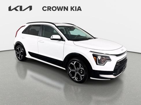 Certified 2023 Kia Niro EX Touring FWD image 3