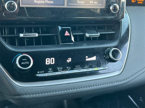 Used 2020 Toyota Corolla SE image 23