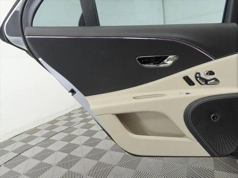 New 2025 Bentley Flying Spur Plug-In Hybrid image 26