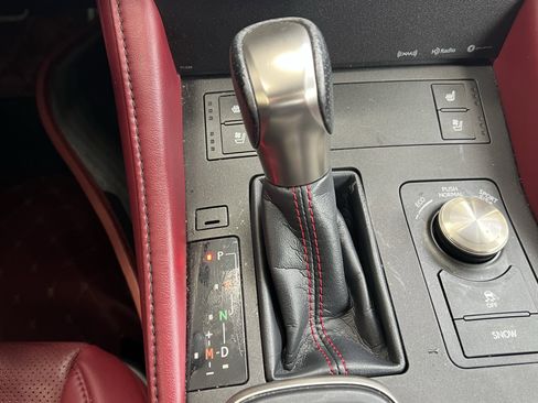 Used 2017 Lexus RC 200t F Sport image 26