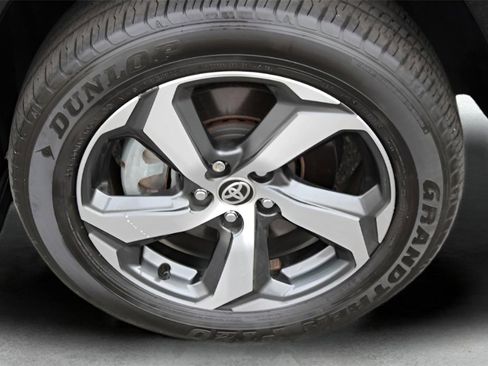 Certified 2023 Toyota RAV4 SE image 28