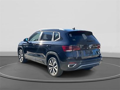 Certified 2023 Volkswagen Taos SE w/ Panoramic Sunroof Package