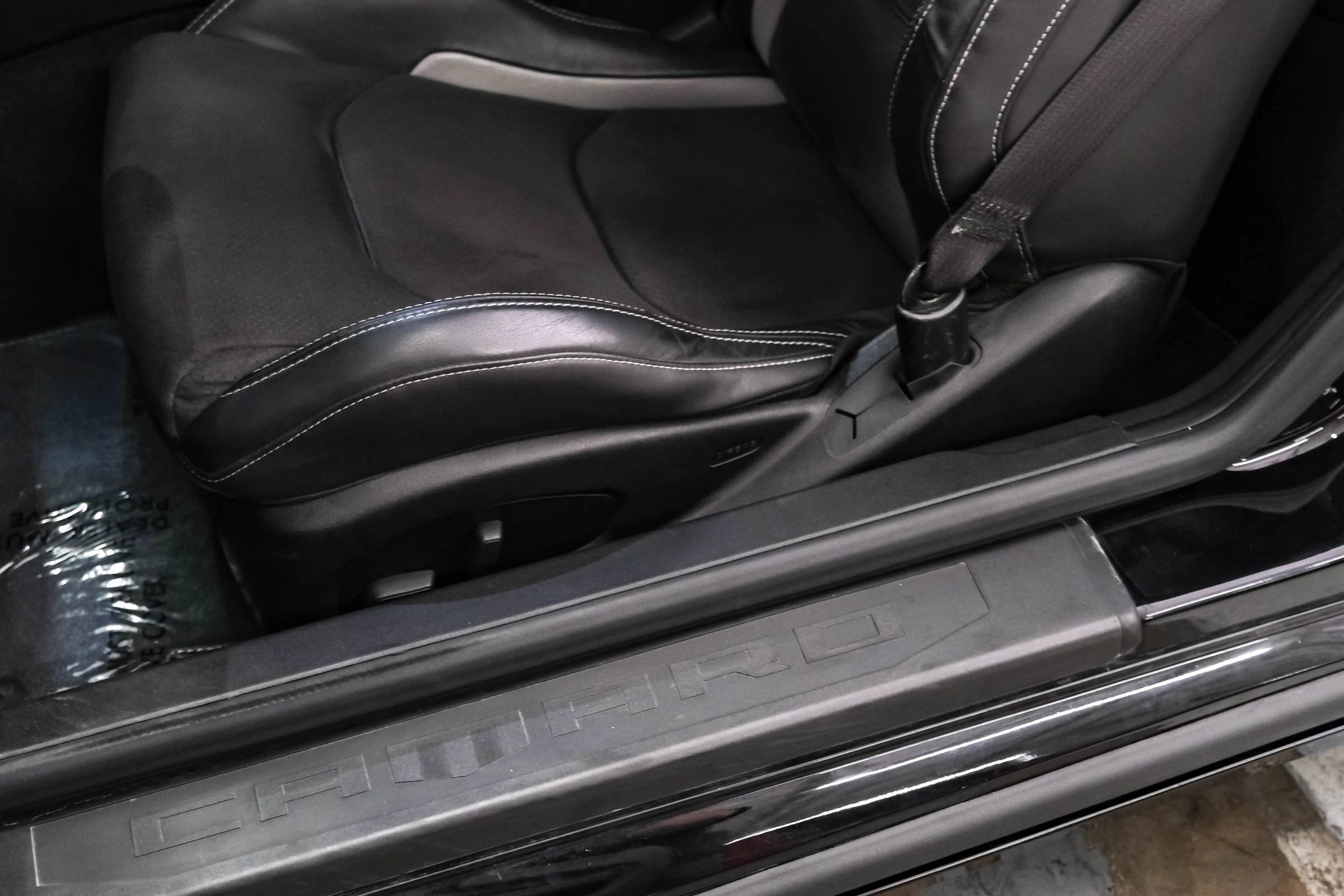 Used 2019 Chevrolet Camaro SS RWD image 32