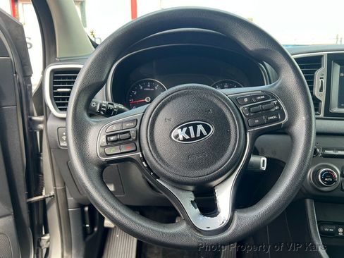 Used 2019 Kia Sportage LX image 15