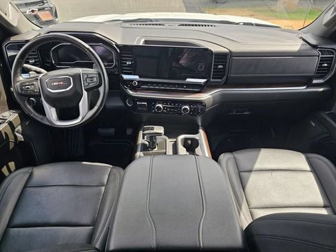 Used 2025 GMC Sierra 1500 SLT w/ SLT Convenience Package AWD/4WD image 18