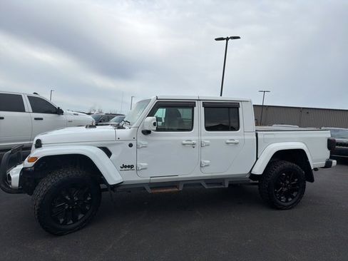 Used 2021 Jeep Gladiator Overland image 5