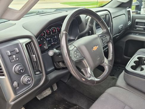 Used 2018 Chevrolet Silverado 2500 LT AWD/4WD image 10
