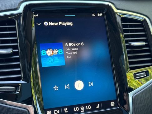 Used 2025 Volvo XC90 B6 Ultra image 25