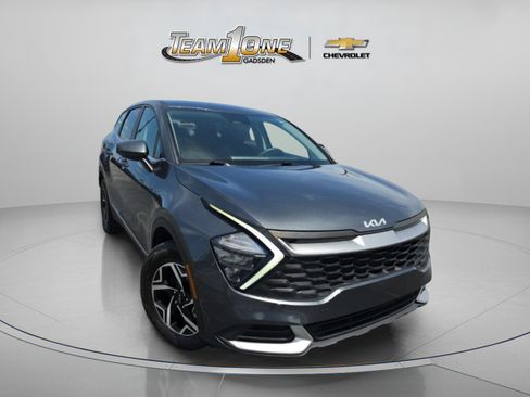Used 2023 Kia Sportage LX AWD/4WD image 1