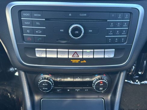 Used 2019 Mercedes-Benz CLA 250 CLA 250 image 21