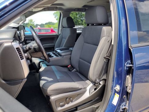 Used 2018 Chevrolet Silverado 1500 LT w/ All Star Edition AWD/4WD image 2