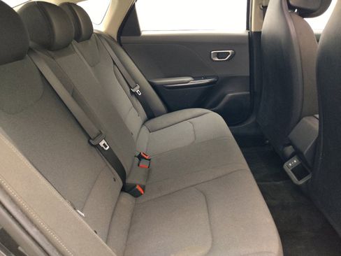 Used 2025 Kia K4 FWD image 19