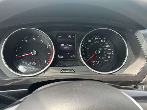 Used 2018 Volkswagen Tiguan S w/ 3rd Row Seat Package AWD/4WD image 13