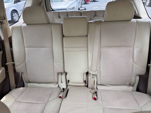 Used 2011 Lexus GX 460 AWD/4WD image 12