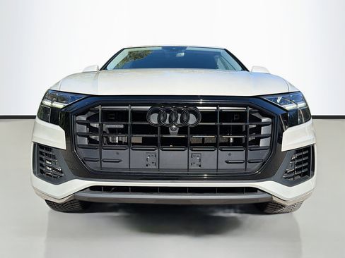 Used 2022 Audi Q8 Premium w/ Convenience Package image 8