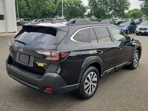Used 2024 Subaru Outback Premium AWD/4WD image 6