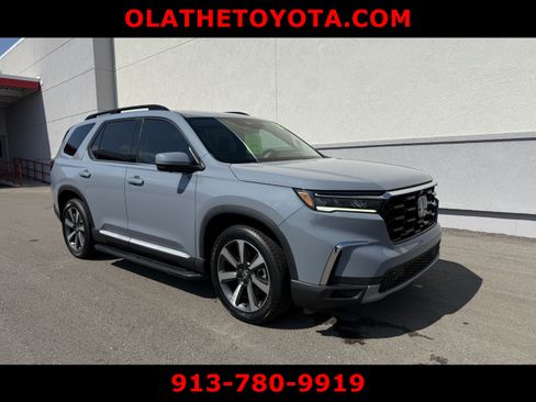 Used 2024 Honda Pilot Elite image 2