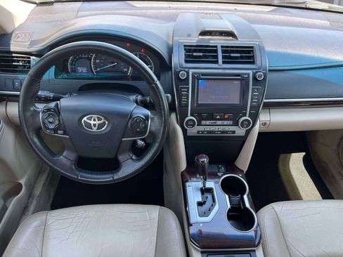 Used 2013 Toyota Camry XLE FWD image 8
