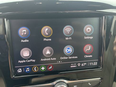 Used 2022 Chevrolet Traverse LS image 16