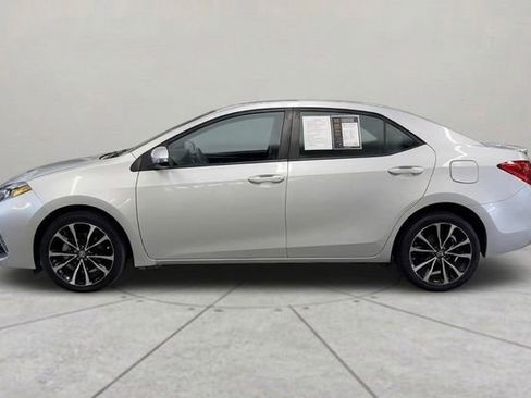 Used 2018 Toyota Corolla SE w/ Carpet Mat Package (TMS) FWD image 8