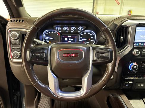 Used 2019 GMC Sierra 1500 SLT w/ SLT Premium Plus Package AWD/4WD image 31
