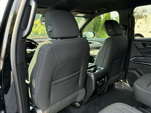 Used 2026 Chevrolet Traverse LT w/ Driver Confidence Package FWD image 15