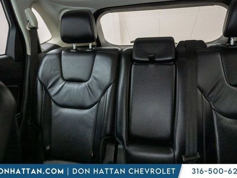 Used 2022 Ford Edge Titanium image 18