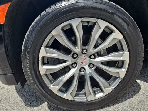 Used 2021 GMC Yukon XL Denali w/ Denali Ultimate Package RWD image 9