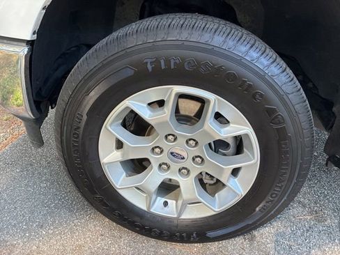 Used 2023 Ford F150 XLT AWD/4WD image 11