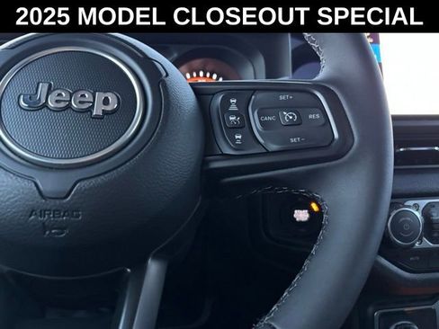 New 2025 Jeep Gladiator Sport AWD/4WD image 30