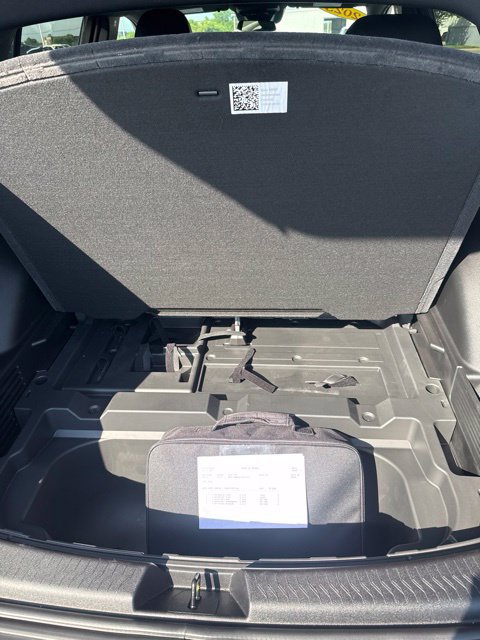 Used 2024 Chevrolet Equinox EV LT FWD image 14
